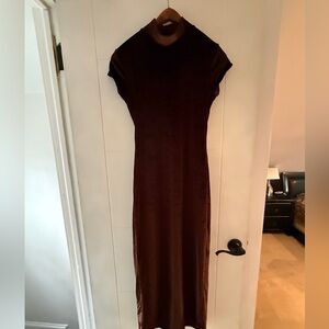 Classic Brown velvet Crewneck Maxi Dress